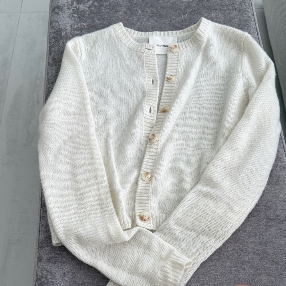Lisa Yang Cream Button-Up Cardigan size XS. 100% Cashmere